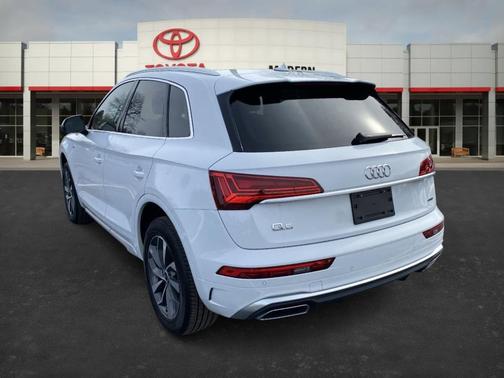 2023 Audi Q5 45 S line Premium Plus