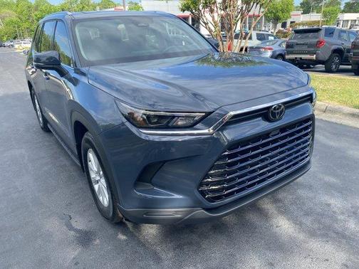 Gray 2025 Toyota Grand Highlander XLE