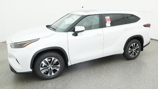 White 2026 Toyota Highlander XLE