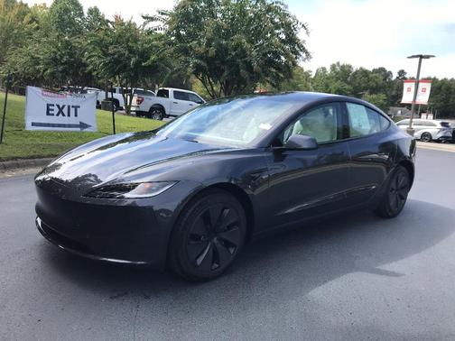 2025 Tesla Model 3 Long Range
