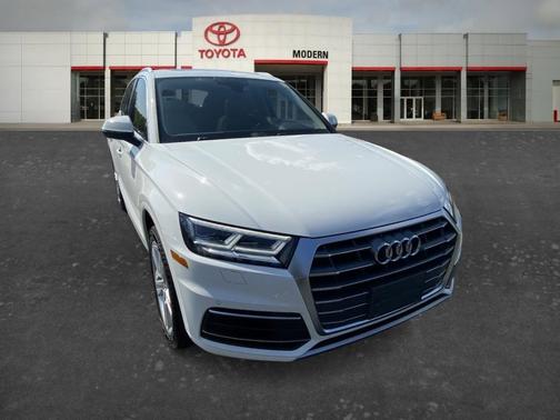 2018 Audi Q5 2.0T Premium Plus