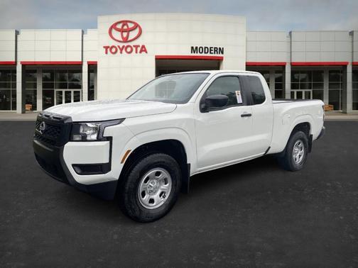 2025 Nissan Frontier S