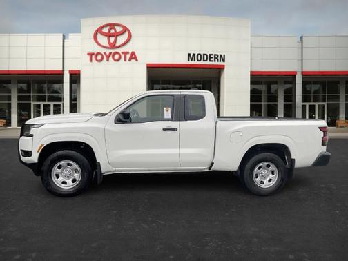 2025 Nissan Frontier S