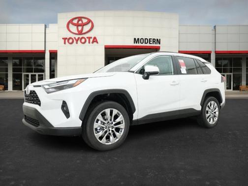 2025 Toyota RAV4 XLE Premium