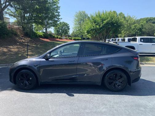 Gray 2024 Tesla Model Y Long Range