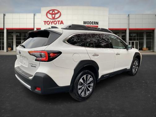 2025 Subaru Outback Touring