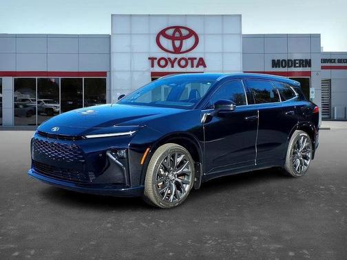 2025 Toyota Crown Signia LIMITED