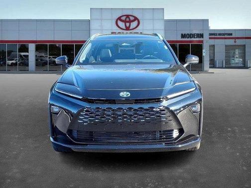 2025 Toyota Crown Signia LIMITED