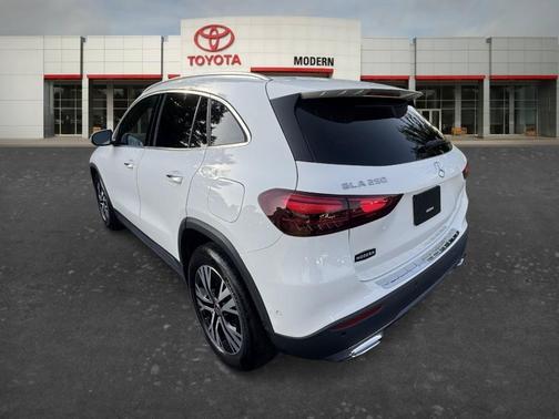 White 2025 Mercedes-Benz GLA 250 Base