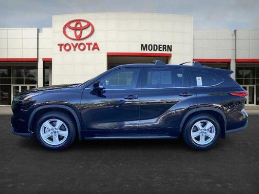 2021 Toyota Highlander LE