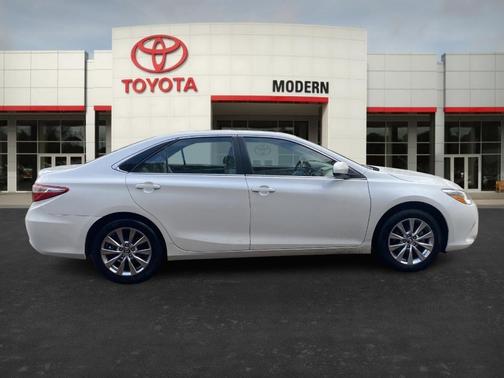 2017 Toyota Camry XLE