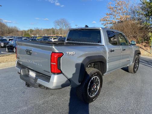 2025 Toyota Tacoma Hybrid TRD HYBRID