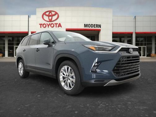 Gray 2026 Toyota Grand Highlander Platinum