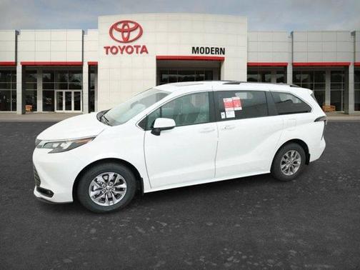 White 2026 Toyota Sienna XLE 8 Passenger