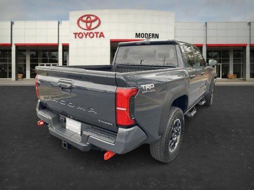 2025 Toyota Tacoma Hybrid TRD HYBRID