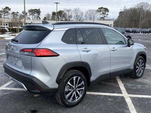 2025 Toyota Corolla Cross XLE