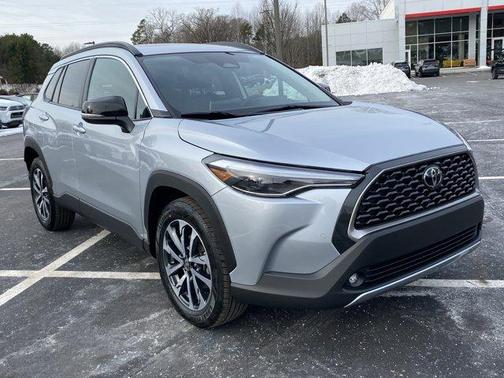 2025 Toyota Corolla Cross XLE