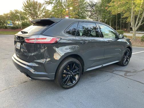 2021 Ford Edge ST-Line