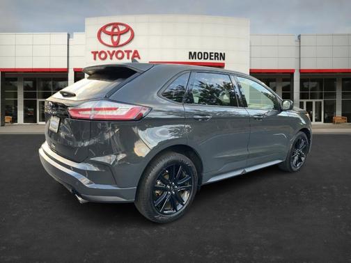 2021 Ford Edge ST-Line