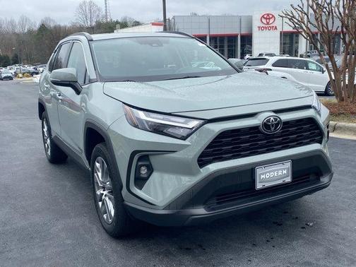 2022 Toyota RAV4 XLE Premium