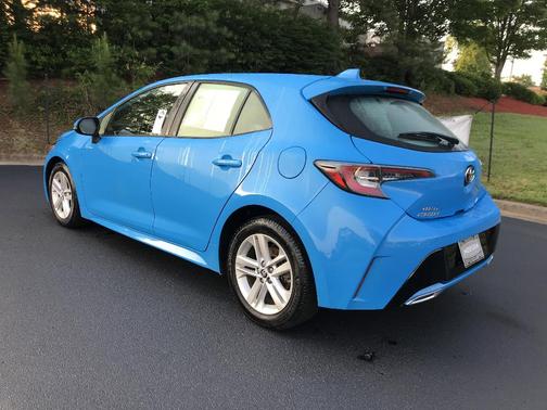 2020 Toyota Corolla Hatchback SE