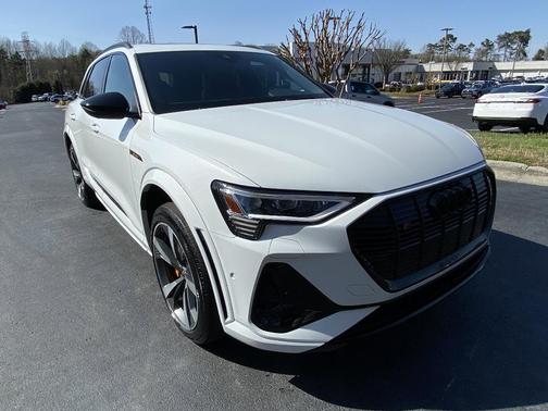 2022 Audi e-tron S Premium Plus