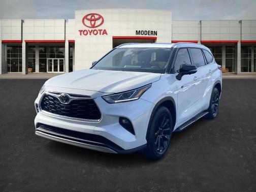2023 Toyota Highlander Platinum