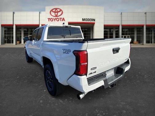2025 Toyota Tacoma Hybrid TRD HYBRID