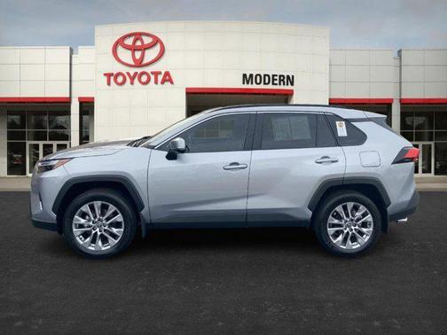 2025 Toyota RAV4 XLE Premium