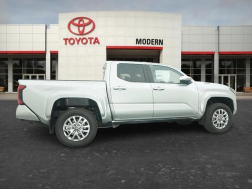 2026 Toyota Tacoma Hybrid Limited