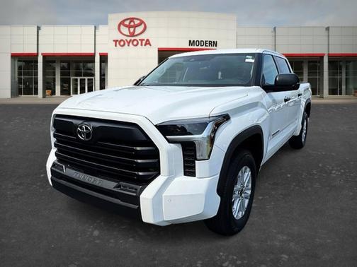 White 2024 Toyota Tundra SR5