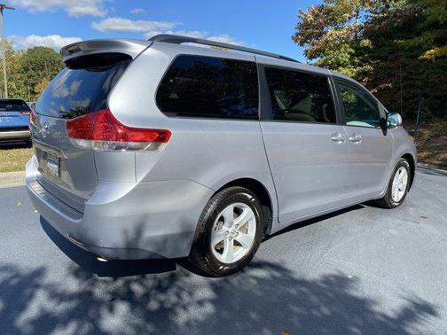 2012 Toyota Sienna LE