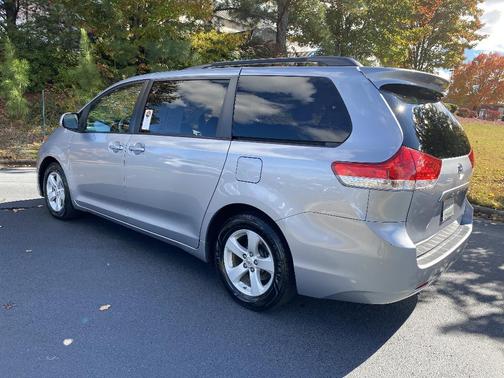 2012 Toyota Sienna LE