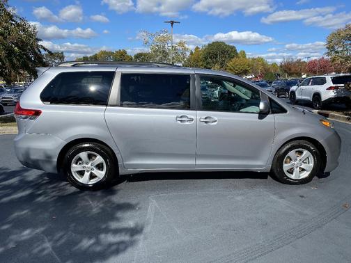 2012 Toyota Sienna LE