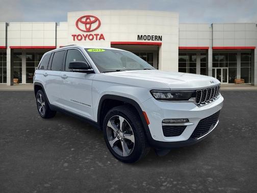 White 2023 Jeep Grand Cherokee Limited