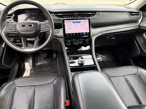 White 2023 Jeep Grand Cherokee Limited