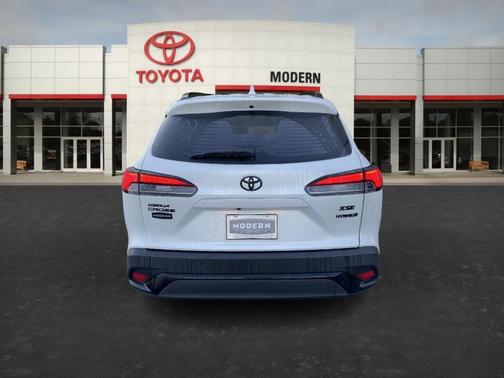 2023 Toyota Corolla Cross Hybrid XSE