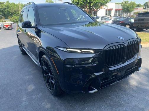 Black 2024 BMW X7 xDrive40i