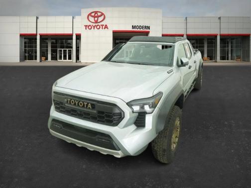 2025 Toyota Tacoma Hybrid Trailhunter