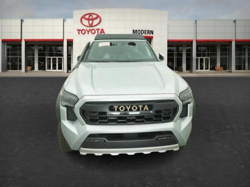 2025 Toyota Tacoma Hybrid Trailhunter