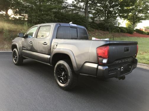 2022 Toyota Tacoma SR5