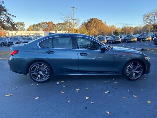 2021 BMW 330 i xDrive