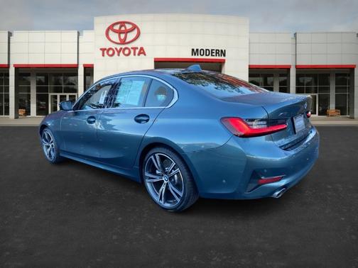 2021 BMW 330 i xDrive