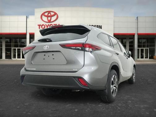 2026 Toyota Highlander Hybrid XLE