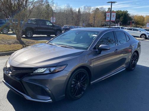 2022 Toyota Camry Hybrid XSE