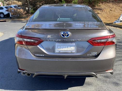2022 Toyota Camry Hybrid XSE