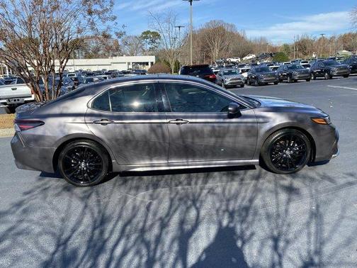 2022 Toyota Camry Hybrid XSE