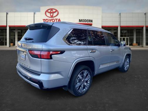 2024 Toyota Sequoia Capstone