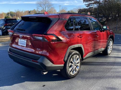 2021 Toyota RAV4 XLE Premium