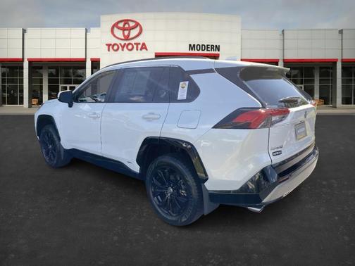 2023 Toyota RAV4 Hybrid SE